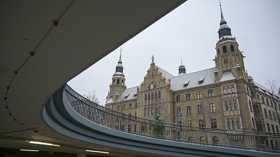 Das Landgericht Halle am Hensering.