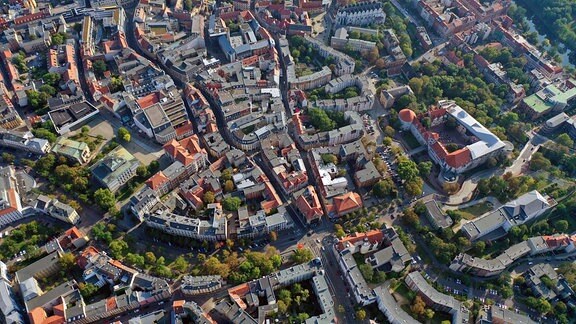 Luftbild der Innenstadt von Halle