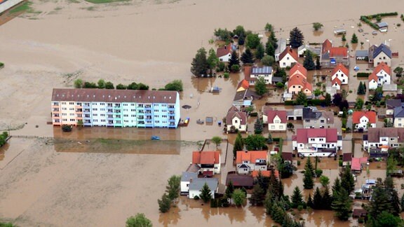 Hochwasser entlang der Weißen Elster nördlich von Zeitz. 