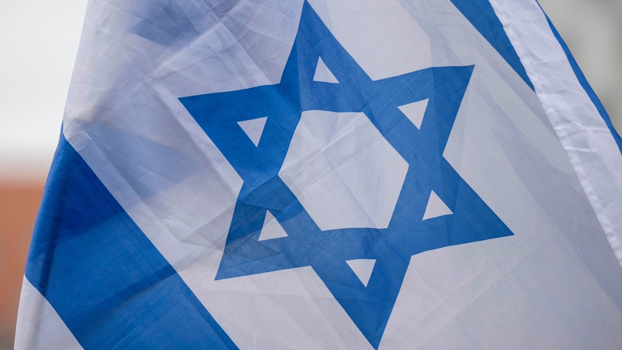Wegen Israel-Flagge: Prozess am Amtsgericht Leipzig vor Beginn