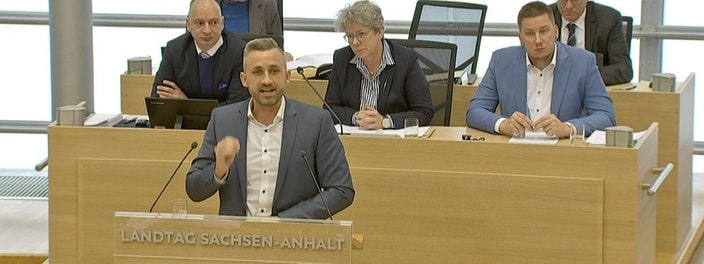 Ulrich Siegmund spricht im Landtag von Sachsen-Anhalt