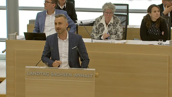 Ulrich Siegmund von der AfD spricht im Landtag Sachsen-Anhalt