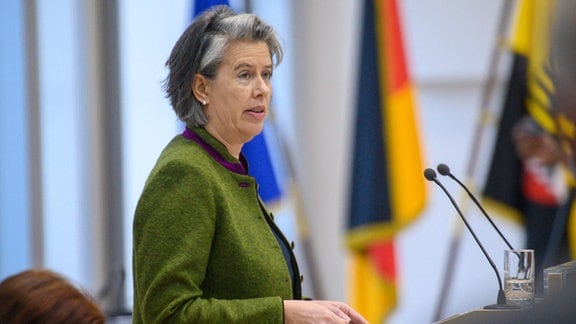 Tamara Zieschang (CDU), Ministerin für Inneres und Sport von Sachsen-Anhalt, spricht im Landtag von Sachsen-Anhalt zu den Abgeordneten.