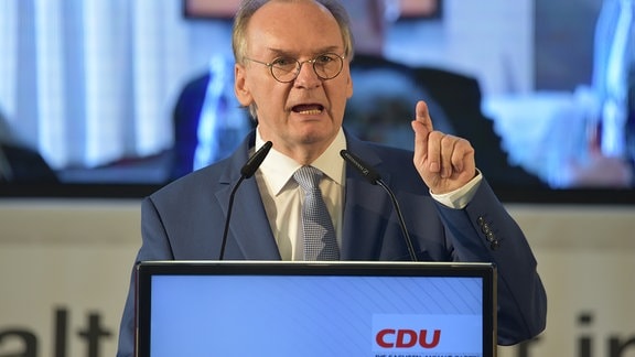Reiner Haseloff bei einer Rede auf einer CDU-Landesvertreterversammlung in Dessau-Roßlau