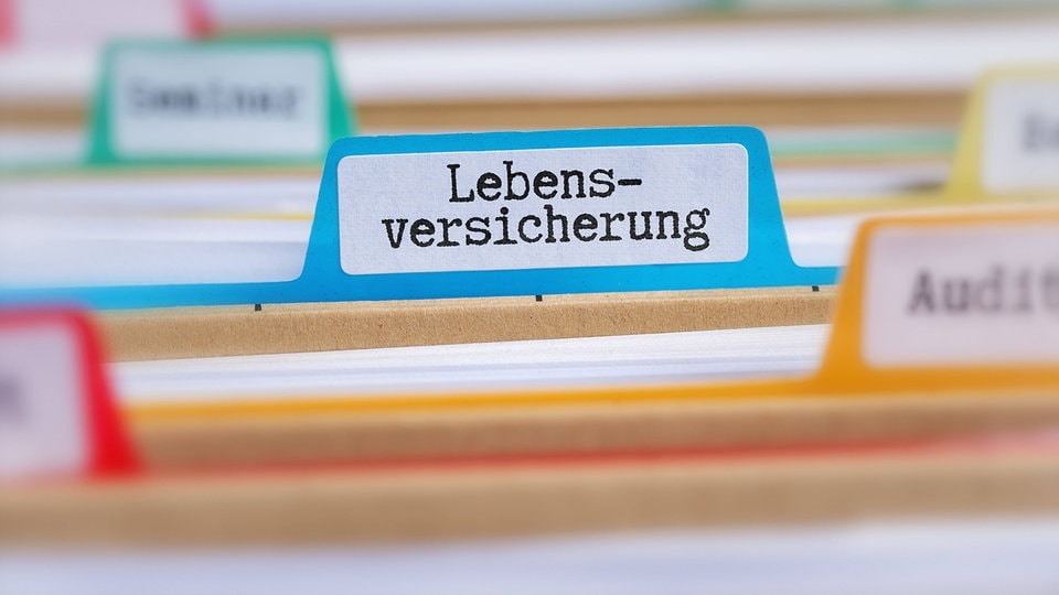 Wie Alte Lebensversicherungen Heute Noch Geld Bringen | MDR.DE