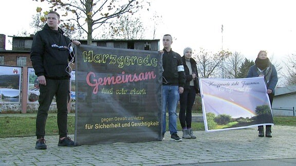 Abschied von Pony Foxy: Demo gegen Gewalt in Harzgerode