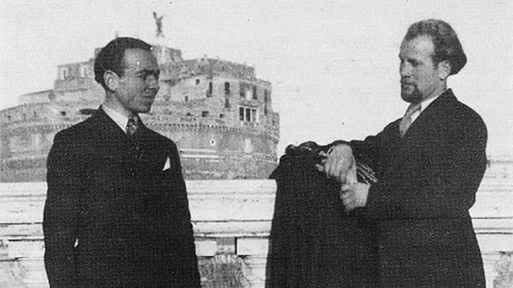 Herbert Stockmann (rechts) während einer Studienreise in Rom, 1938. 