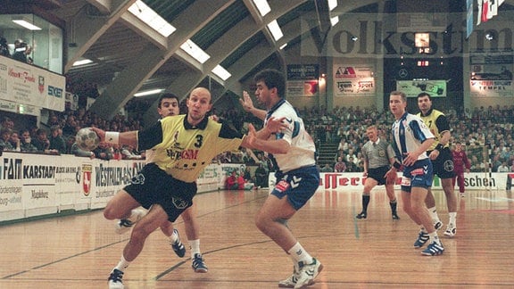 Europapokalpartie des SC Magdeburg gegen den FC Porto 1996