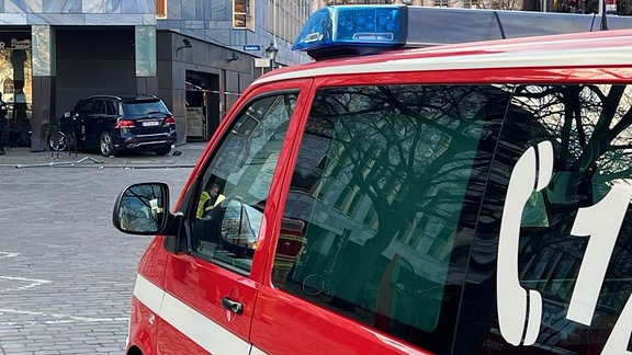 Feuerwehreinsatz nach Unfall am Magdeburger Domplatz