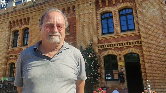 Rolf Onnen ist Eigentümer der Hubbrücke in Magdeburg.