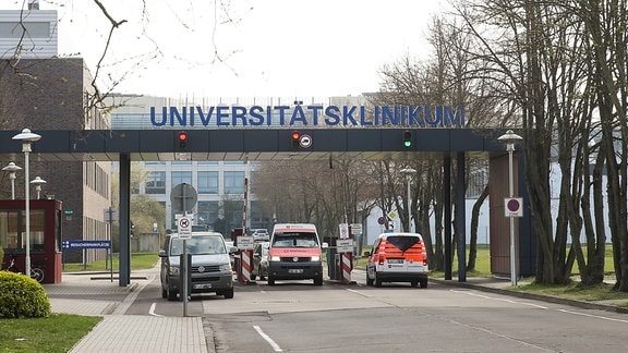 Hintereingang zum Universitätsklinikum Magdeburg, 2018