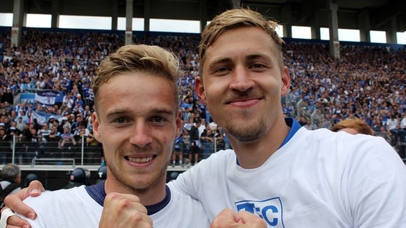 Nils Butzen und Nicolas Hebisch (1. FC Magdeburg)