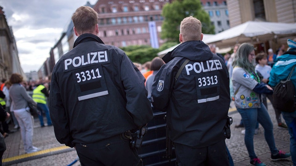 Fußball-EM: Public Viewing In Sachsen-Anhalt Mit Mehr Polizei Und ...