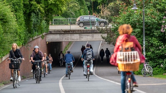 Radfahrer auf einem Radweg