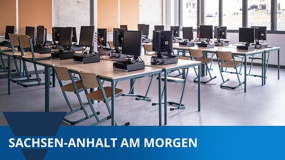 Klassenzimmer mit Computern