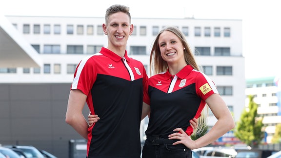 Schwimmer Lukas Märtens mit Freundin Celine Rieder SC Magdeburg