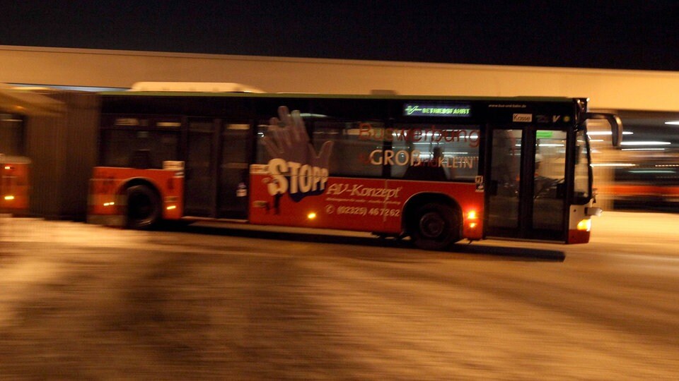 Zeitumstellung Busse und Bahnen in SachsenAnhalt standen eine Stunde