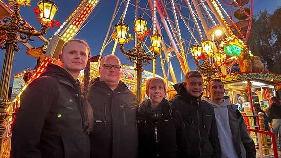 FAmilie vor dem Riesenrad