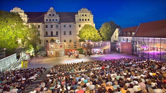 Bautzener Theatersommer im historischen Hof der Bautzener Ortenburg.