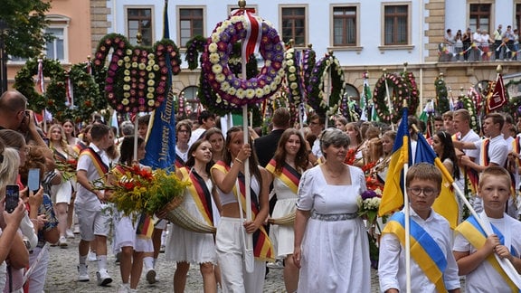 Forstfest-Auszug der Schülerinnen und Schüler in Kamenz