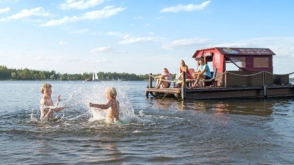Floßfahrt über Lausitzer Seen
