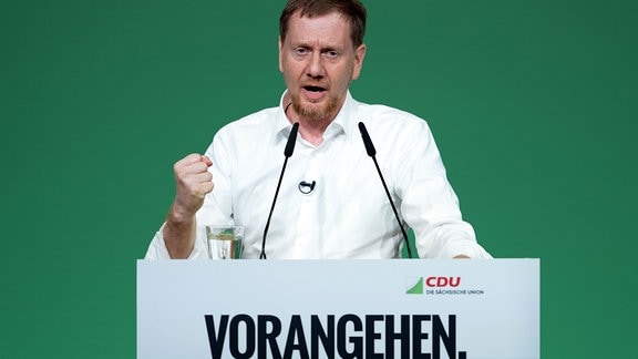 Michael Kretschmer (CDU), Ministerpräsident von Sachsen, spricht auf dem Landesparteitag seiner Partei. 