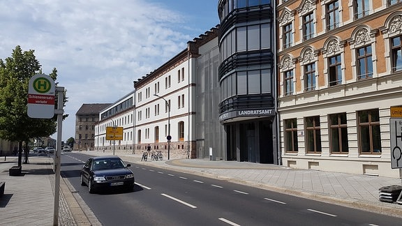 Fassade vom Landratsamt Görlitz an der Bahnhofstraße