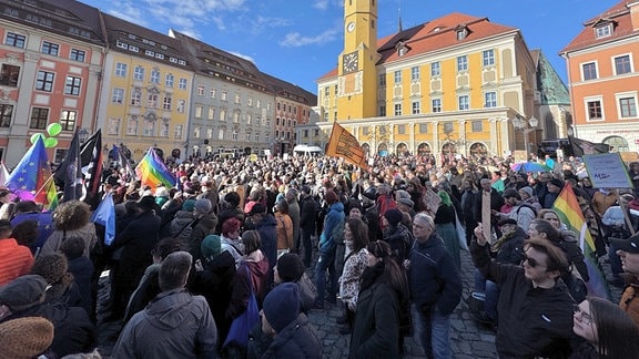 Menschen bei einer Demonstration