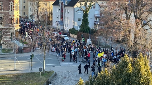 Ein Demo-Zug gegen Rechts in Bautzen.