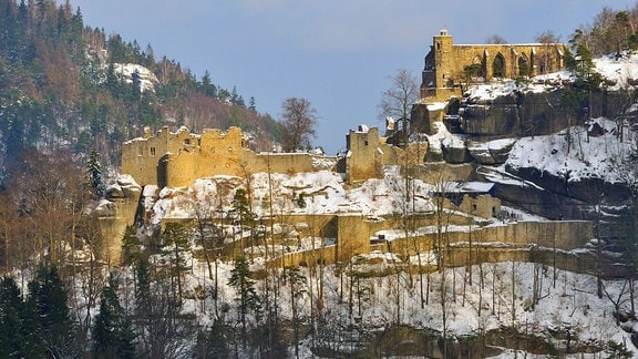 Burg Oybin, Burgruine im Winter.