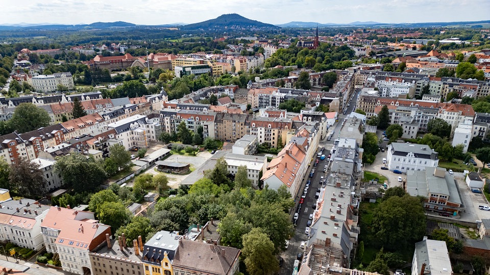 Finanzen Kreistag Görlitz beschließt Nachtragshaushalt: Zahlungsunfähigkeit knapp abgewendet