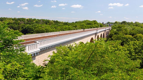 Ausblick auf das Neißeviadukt in Richtung Polen