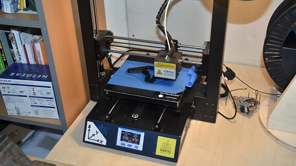 Stolz des Jugendzentrums: Der 3D-Drucker