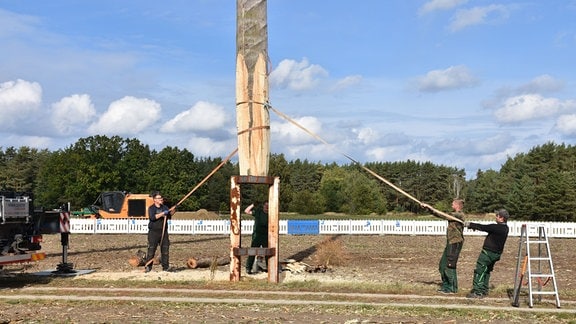 Weltrekord für höchstes Schwedenfeuer in Dauban (Gemeinde Hohendubrau)