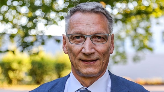Oberbürgermeister Volker Holuscha