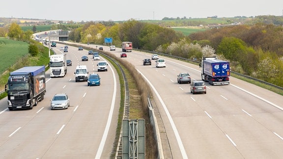 Fahrbahnschäden Behindern Verkehr Auf A4 Bei Nossen | MDR.DE