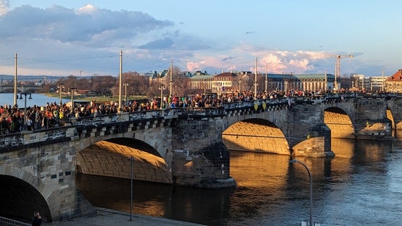eine Brücke in Dresden