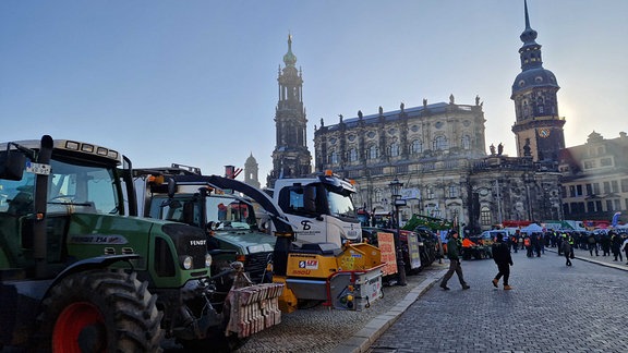 Ticker Zu Bauernprotesten In Sachsen: Tausende Landwirte Bei Protest In ...