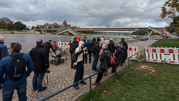 Abriss Der Eingestürzten Carolabrücke Dauert Vermutlich Bis Jahresende ...