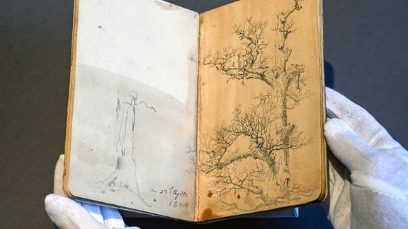 Caspar David Friedrichs «Karlsruher Skizzenbuch von 1804» ist im Auktionshaus Grisebach zu sehen.