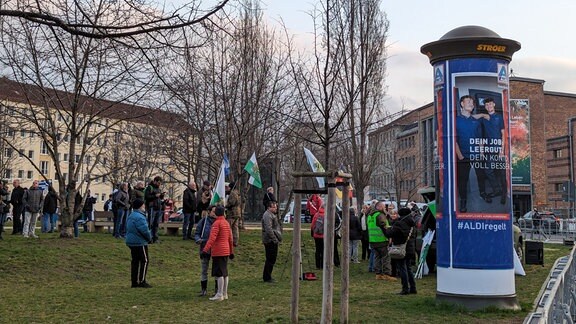Freie Sachsen beim Protest Scholz-Besuch Dresden