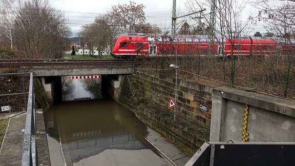 Flutzschutztor in Pirna geschlossen