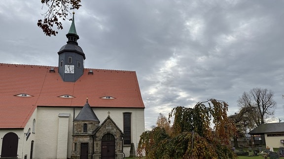 Die evangelische Dorfkirche Ruppendorf ist eine Saalkirche im Ortsteil Ruppendorf von Klingenberg im Landkreis Sächsische Schweiz-Osterzgebirge in Sachsen. Sie gehört zur Kirchengemeinde Höckendorf in dem Kirchenbezirk Freiberg.