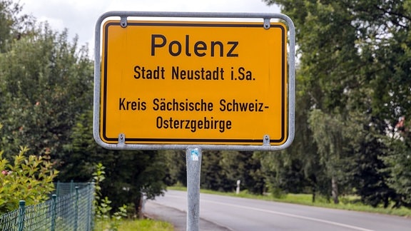 Ortsschild von Polenz, Ortsteil von Neustadt in der Sächsischen Schweiz