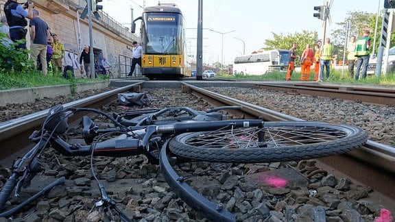 ein verunglücktes Fahrrad 