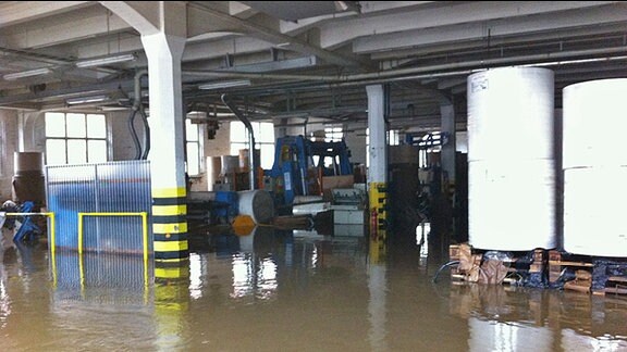 Hochwasser in der Papierfabrik Golzern