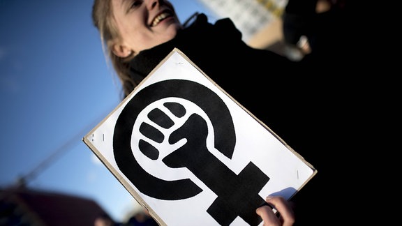 Symbol Frau Frauenpower auf dem Internationalen Frauentag