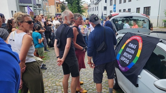 Omas gegen Rechts - Demo in Thekla