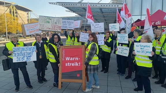 Flughafen Leipzig-Halle: Streik Lufthansa-Tochter