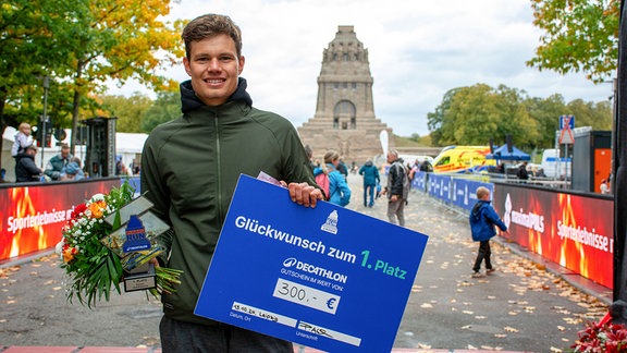 Rico Bogen beim Leipziger Run 2024 als schnellster Teilnehmer.